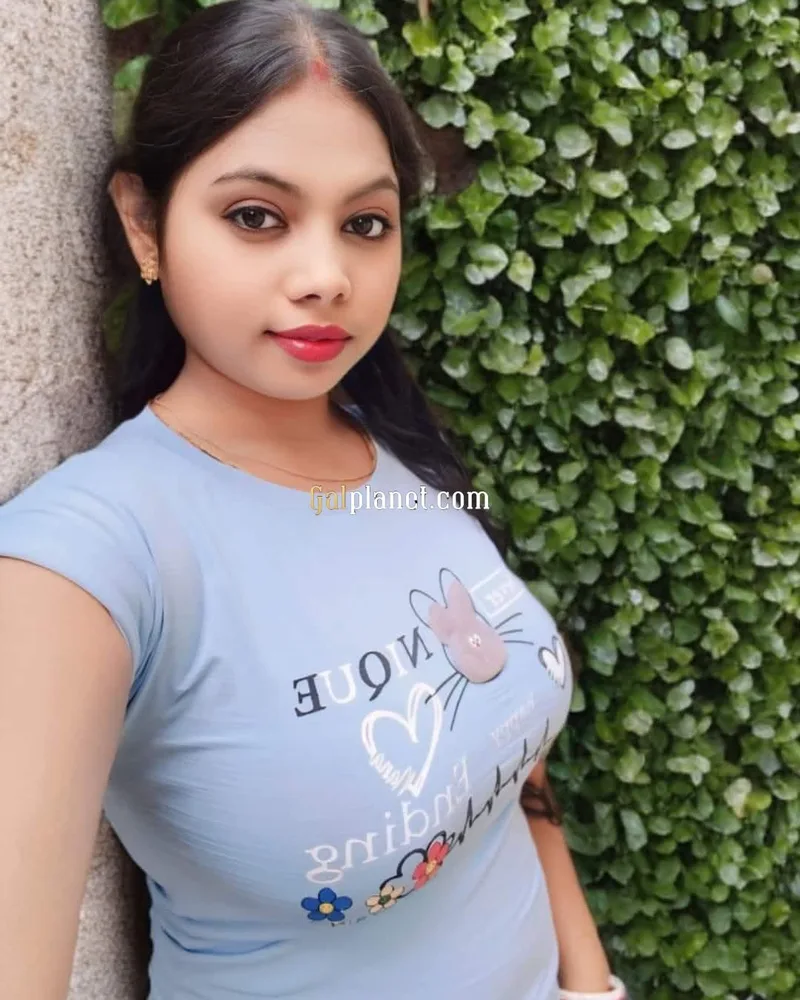 Monika top model slim model indipendent girl full service cash payment