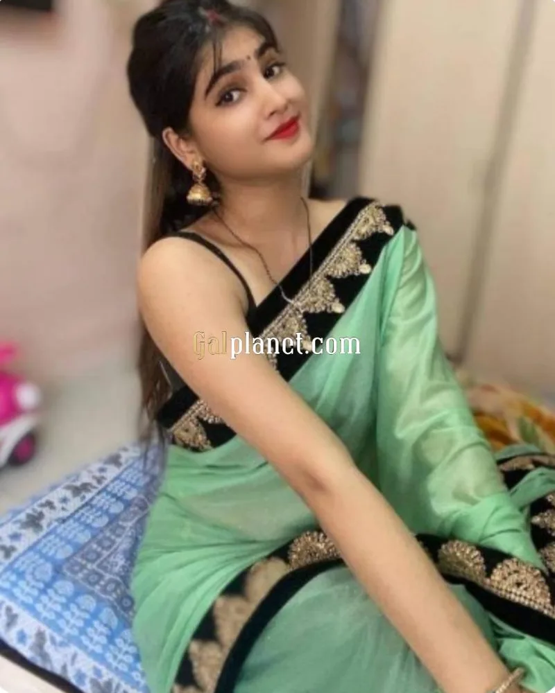 Myself Priti Hot model girl college girl aunty bhabhi available anytim