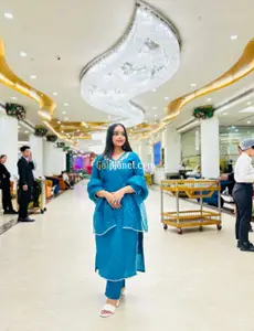 Noida girl