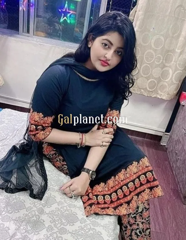 Hot and sexy model available collage girl cash payment 🤙