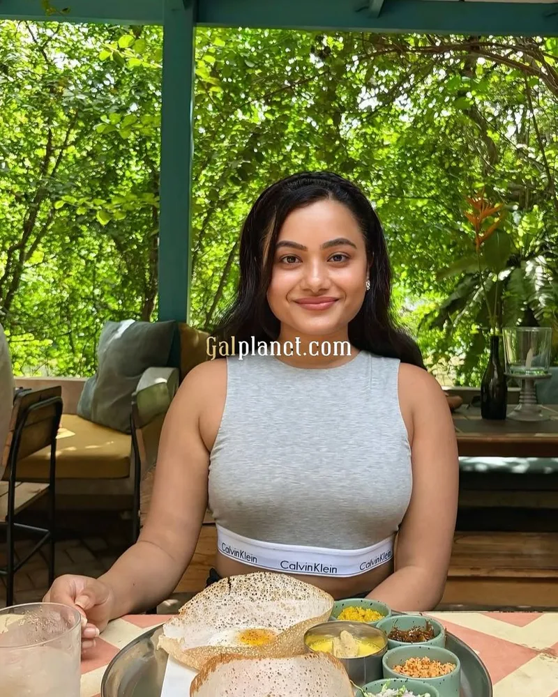 High class luxury and premium escorts agency Call Girl Service in Nagp