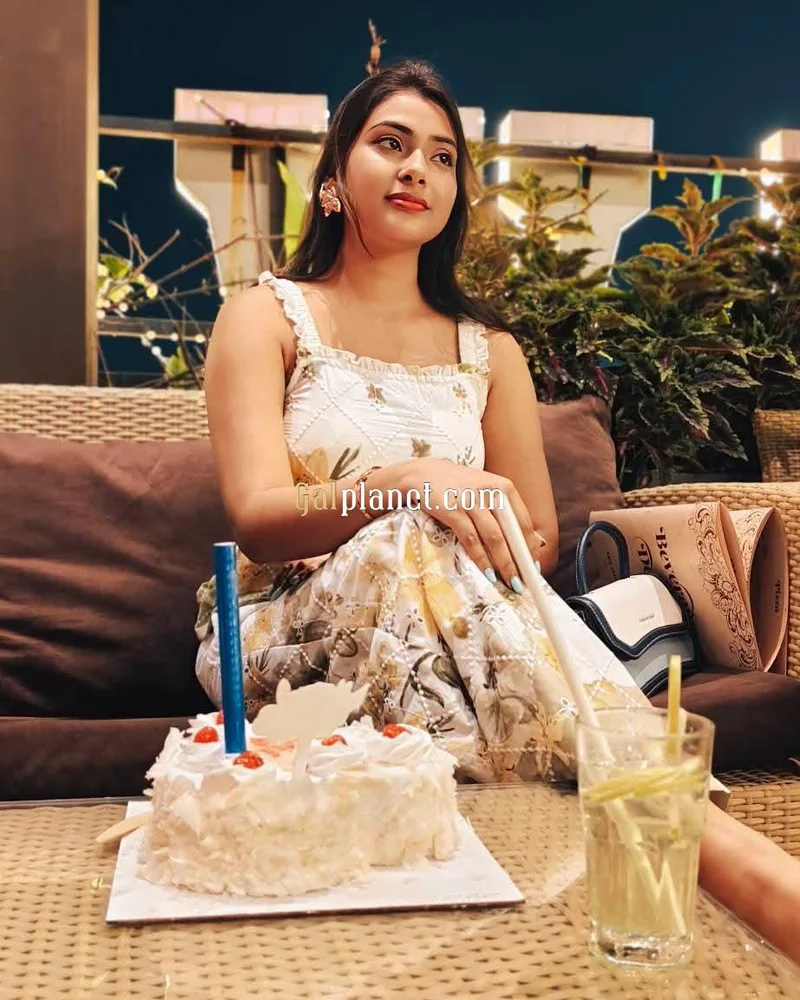 Nisha 𝟳𝟱𝟰𝟰𝟬𝟱𝟰𝟵𝟯𝟮 PRETTY HOT INDIAN SWEET SLIM GIRL 🔥SWETA G
