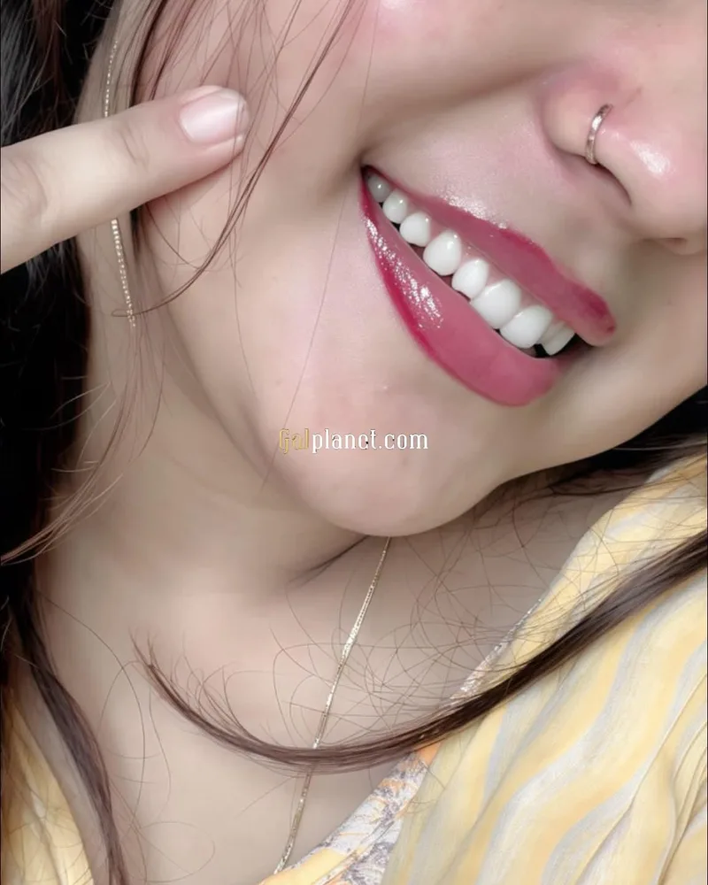 Today hot girls Karishma High Profile indipendent college girl
