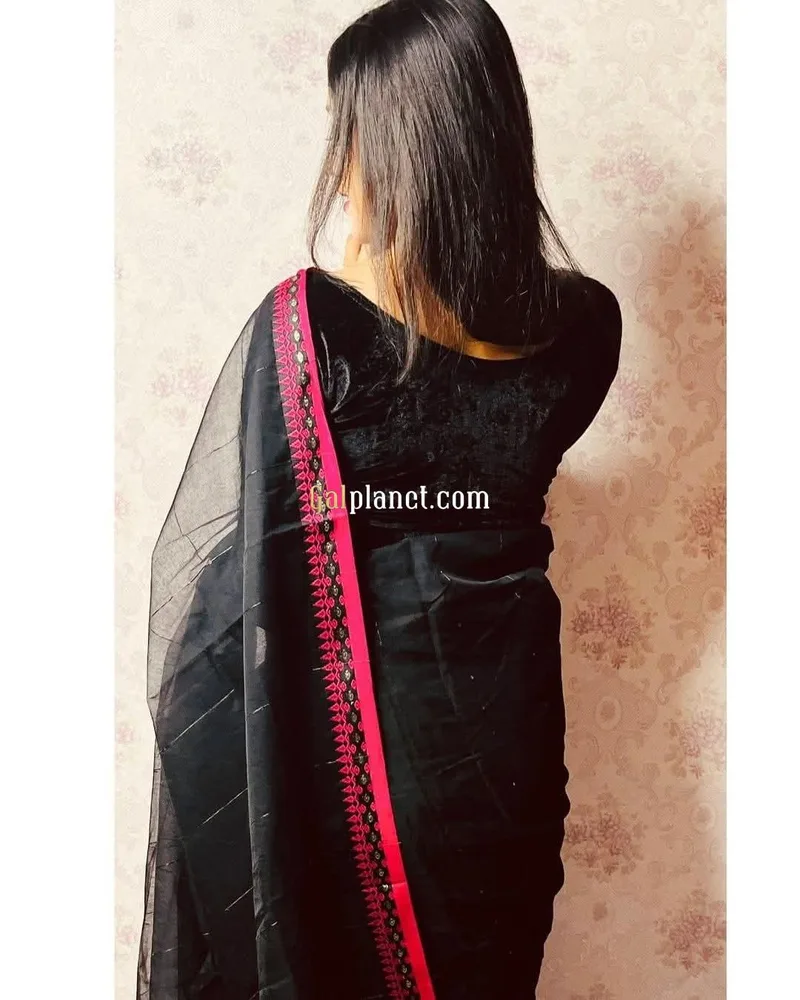 Nisha 𝟳𝟱𝟰𝟰𝟬𝟱𝟰𝟵𝟯𝟮 Hi Genuine and good looking call girls are