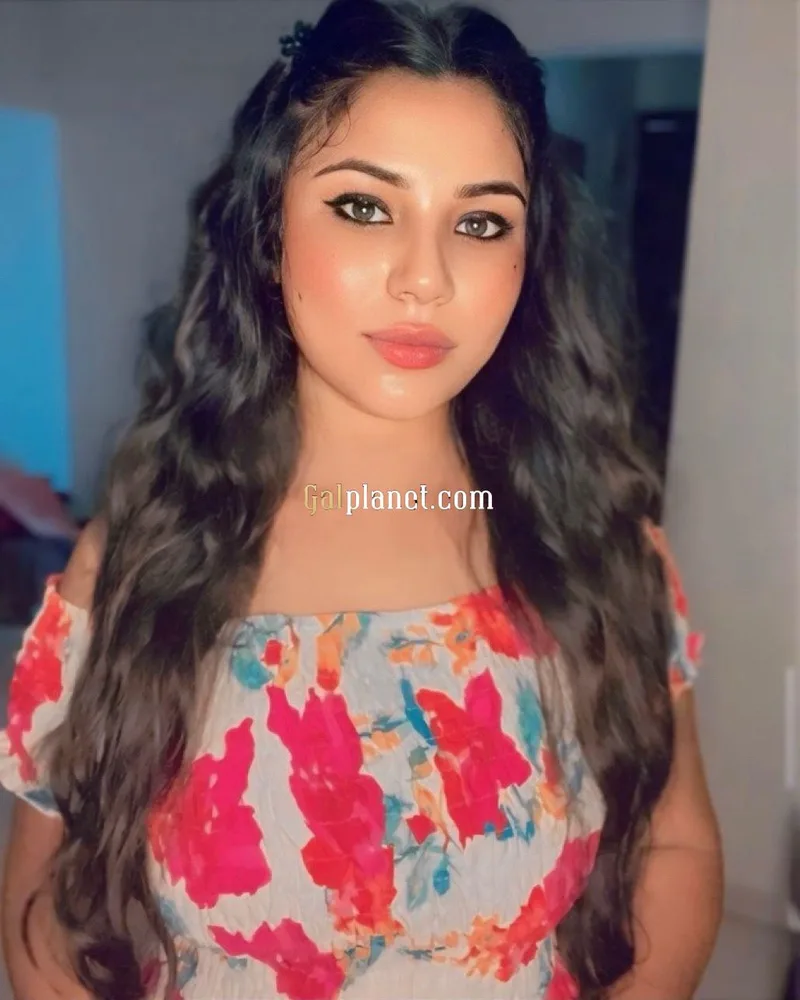 Surat girl full enjoy service provide girl only cash payment