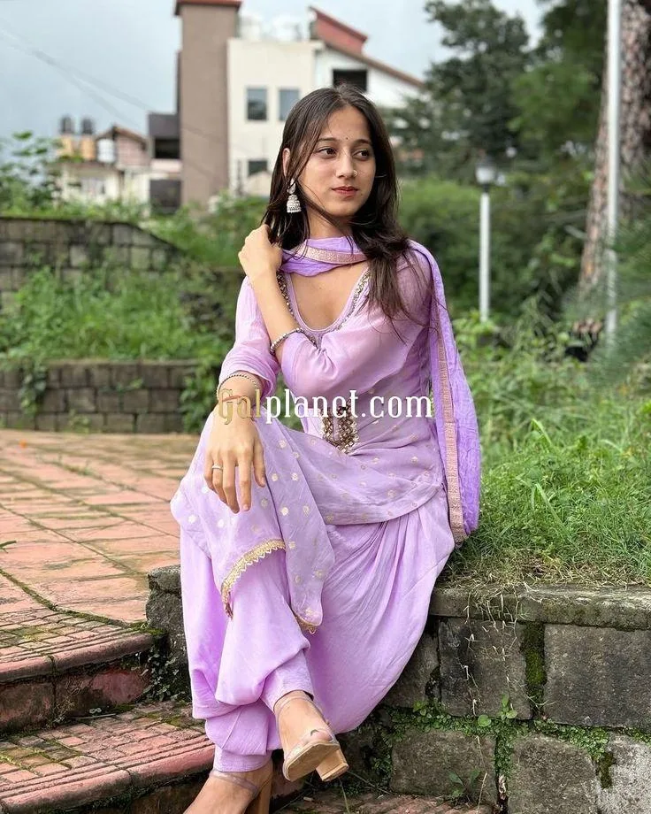 Indiranagar cash payment cash hand to no advance payment vip