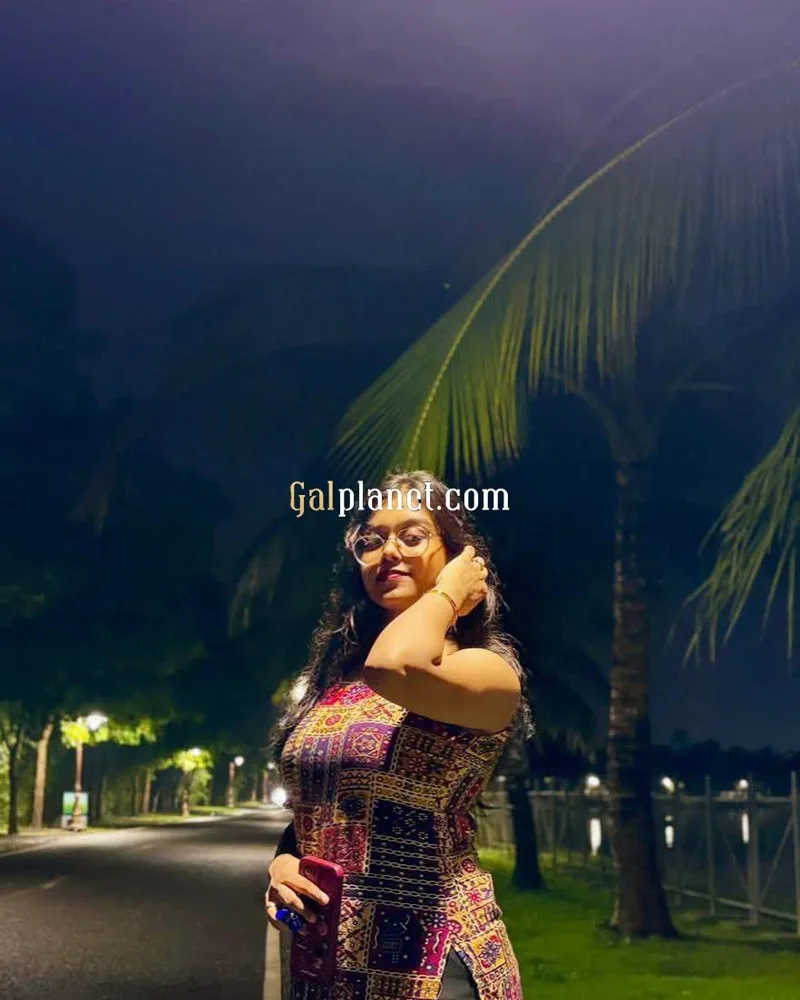 Hi I'm Neha indipendent girl. I provide real meet genuine services in
