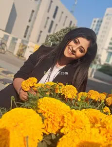 Basanti slim girl av