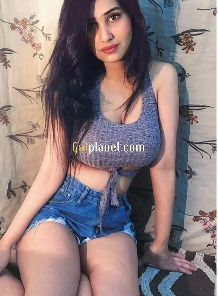 Myself Suman Independent College call girl