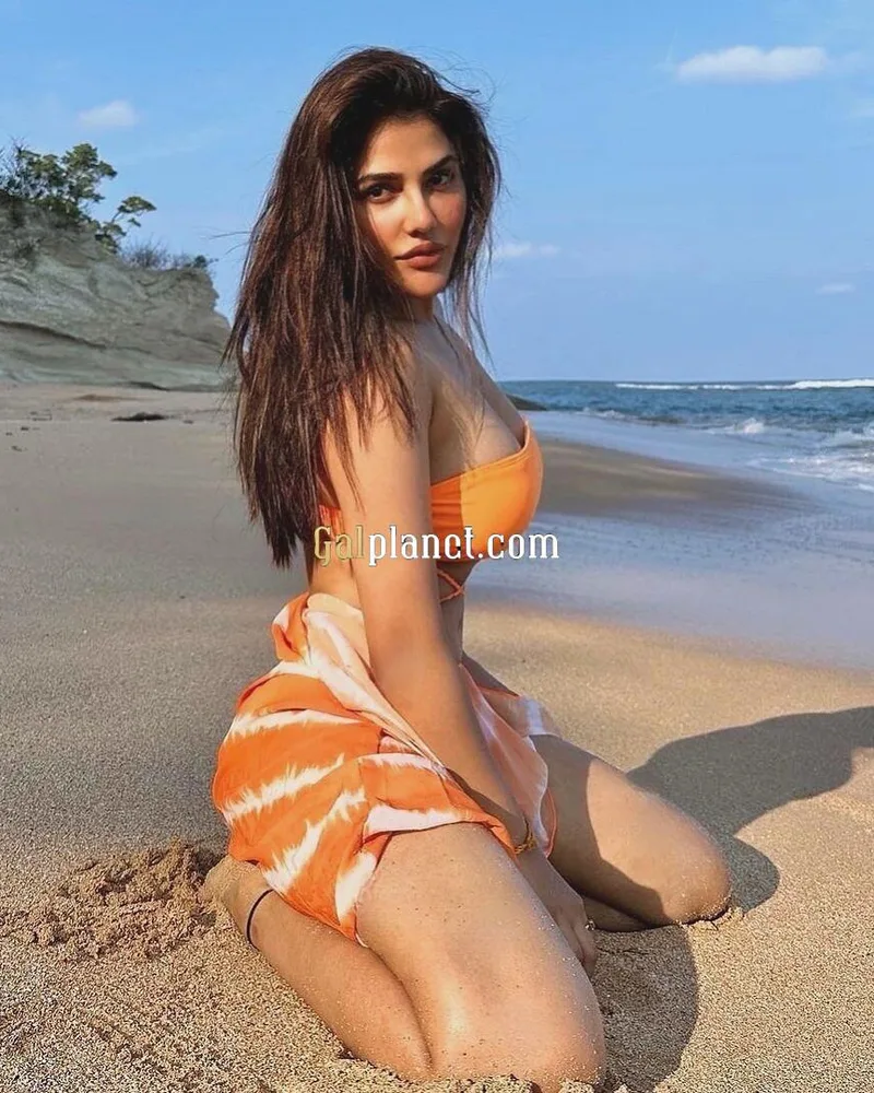 Welcome, Genuine Sonam Gupta Call Girls OutCall facility anyone standa