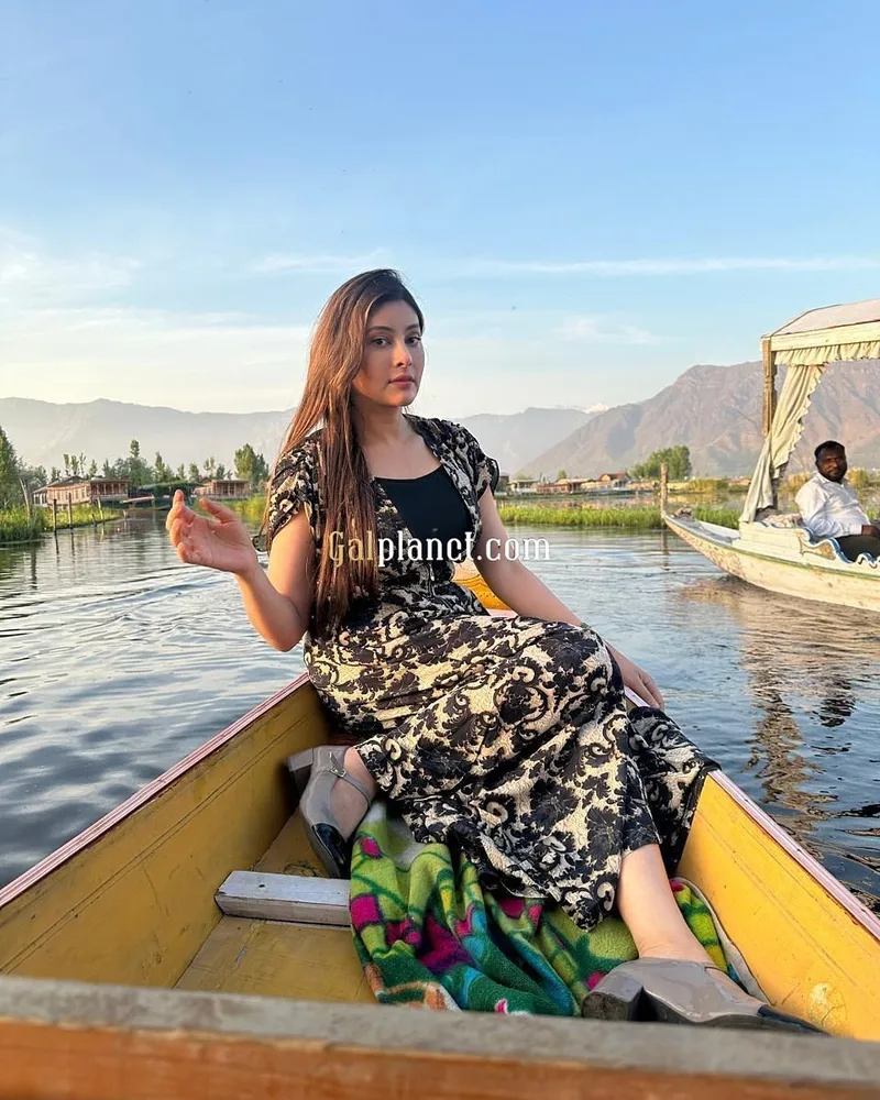 Low Price♥️ CASH PAYMENT 𝟖𝟏𝟎𝟐𝟕𝟔𝟓𝟎𝟖𝟓 Hot Sexy Amreli girl