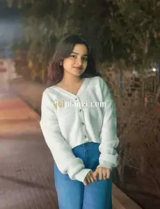 Gayatri call girl...