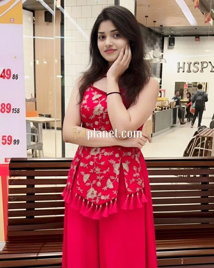 Zirakpur  CALL GIRL❤️ 𝟗𝟬𝟬𝟔𝟯𝟔𝟗𝟗𝟗𝟖 ❤️ CALL GIRL IN ESCORT SERV