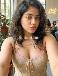 Riya Singh full cash