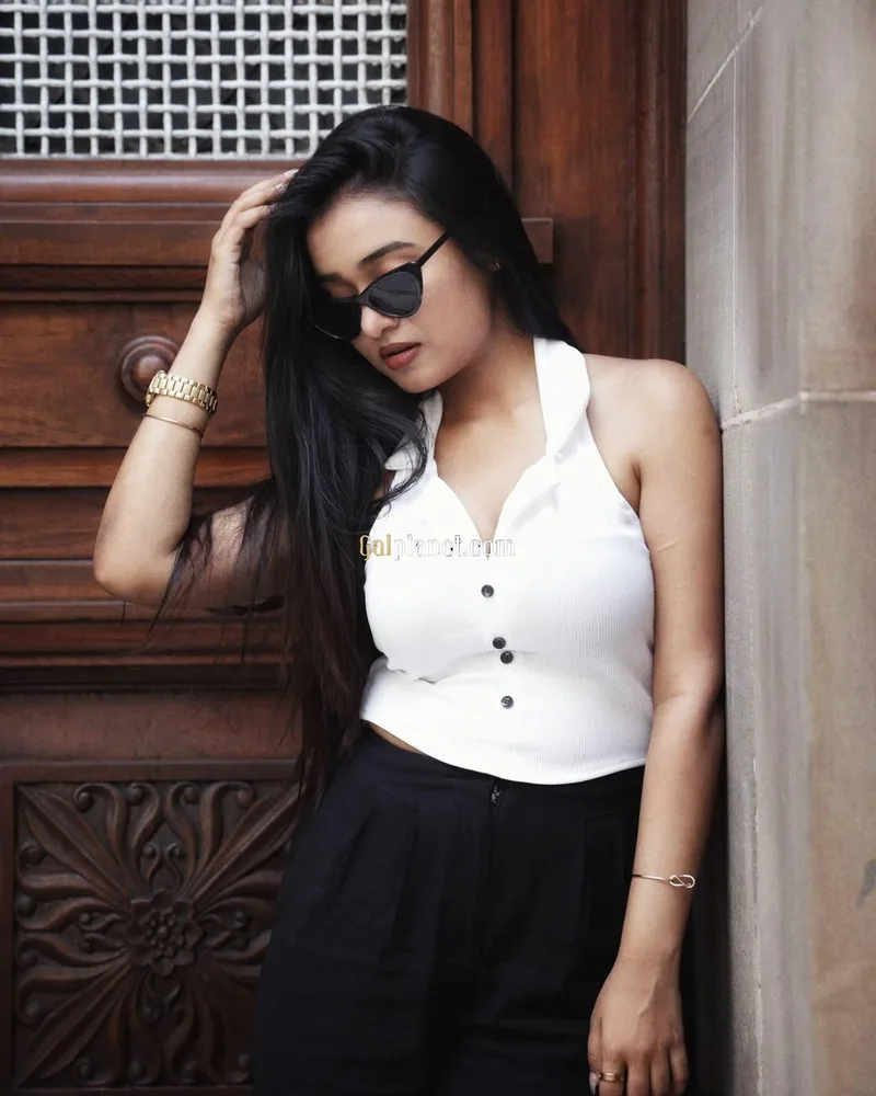 Nisha 𝟳𝟱𝟰𝟰𝟬𝟱𝟰𝟵𝟯𝟮 Come and visit me and we'll have great time