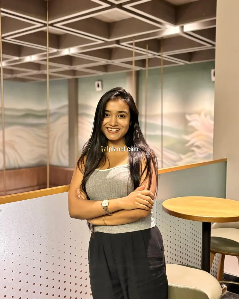 Nisha 𝟳𝟱𝟰𝟰𝟬𝟱𝟰𝟵𝟯𝟮 No online payment, no fraud – only direct h