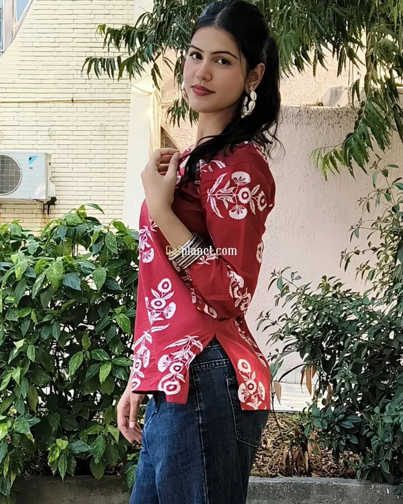 Only cash payment high profile and Pandey Kumari available