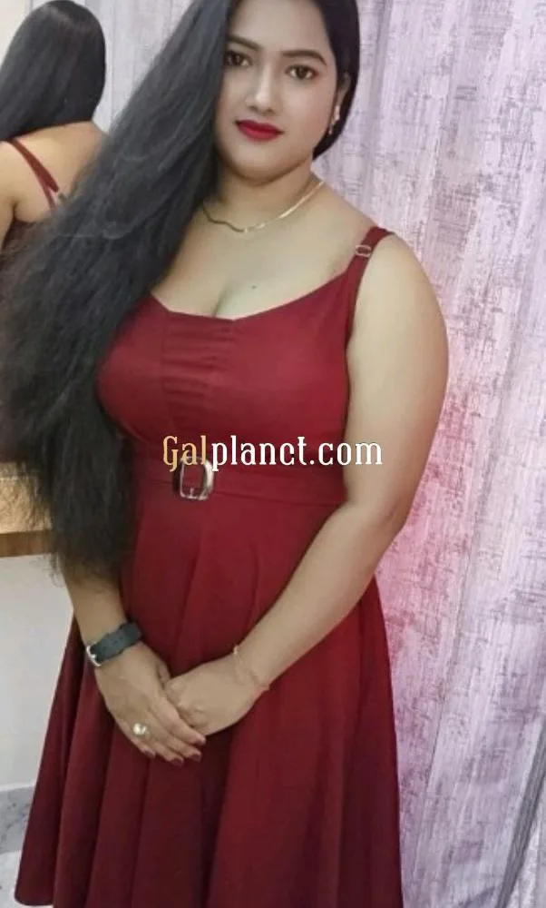 VIP top model escort in kochi 79899//28251 with cash payment