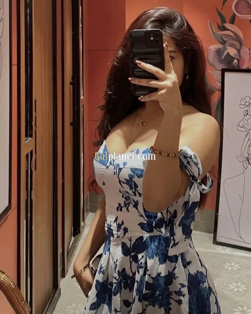 Low Price ♥️ CASH PAYMENT 𝟖𝟏𝟎𝟐𝟕𝟔𝟓𝟎𝟖𝟓 Hot Sexy girl 🤳