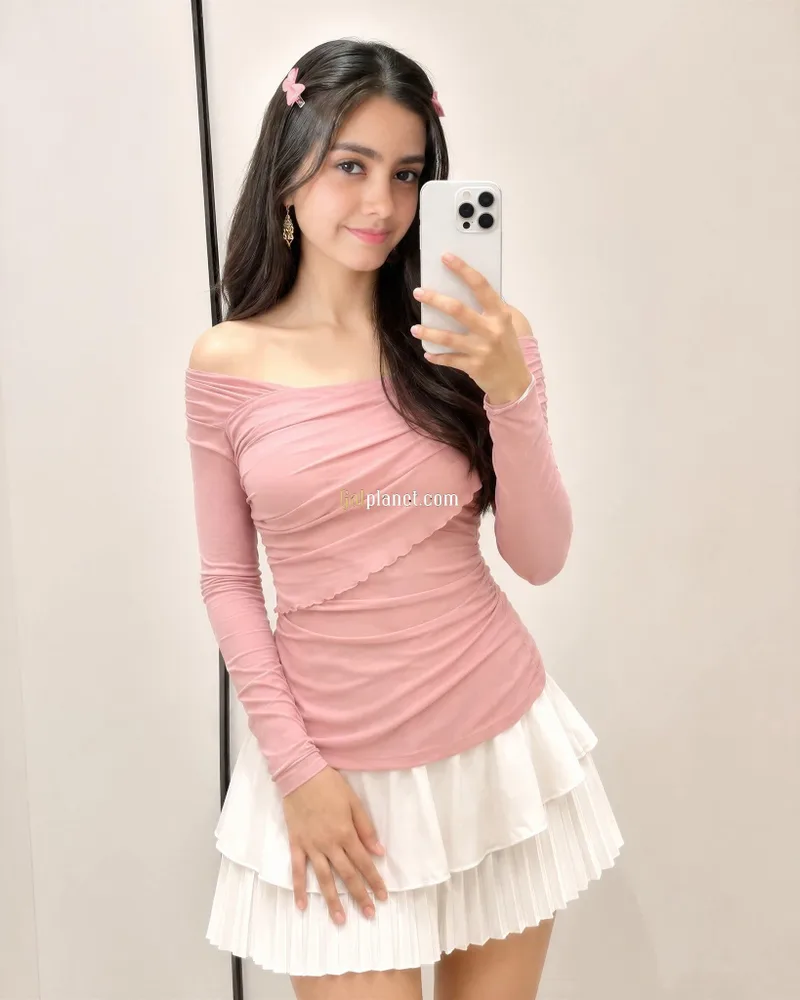 Hot and sexy girls available anytime after advance