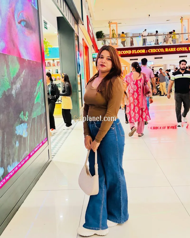 We provide sexy girls model in your city call now if you want