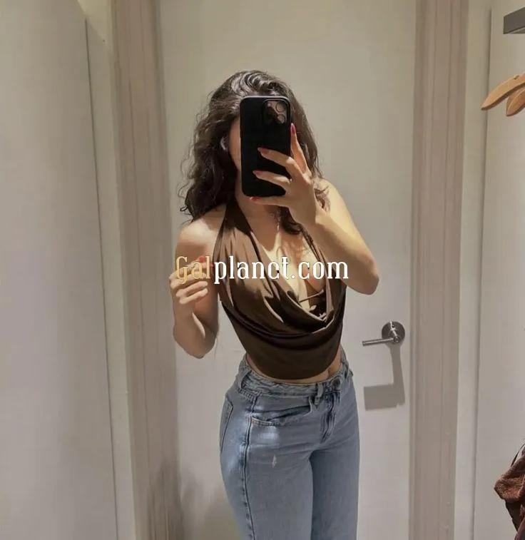 Pooja VIP top model girl full cash payment no advance