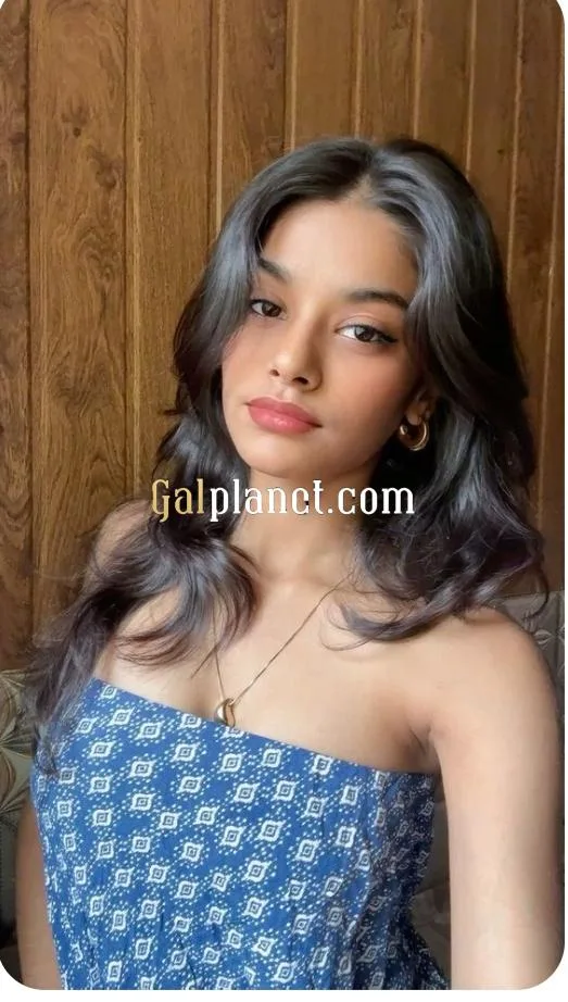Junagadh CALL GIRLS  𝟴𝟲𝟱𝟱𝟮𝟳𝟰𝟭𝟮𝟭  CALL GIRLS IN ESCORTS