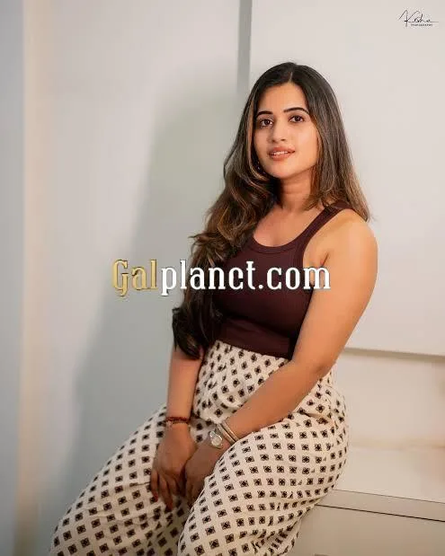 Priyanka Chopra cash payment indipendent sarvice available all types s