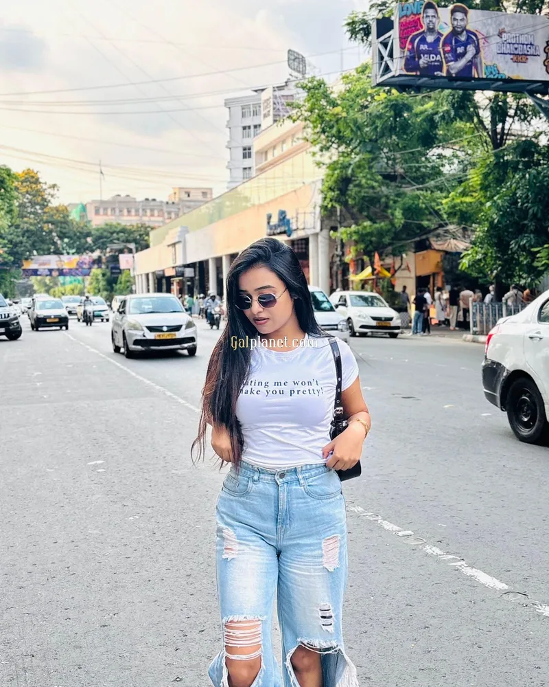 Nisha 𝟳𝟱𝟰𝟰𝟬𝟱𝟰𝟵𝟯𝟮 Meet The Stunningly Beautiful And Charismat
