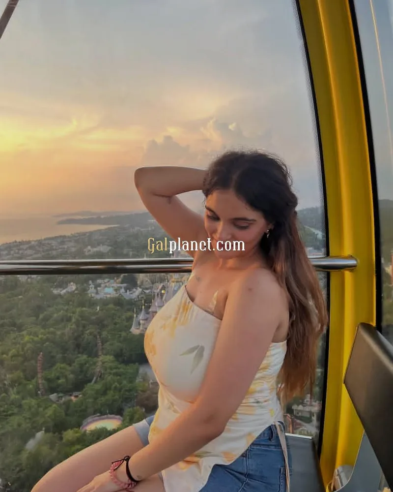 genuine  call girl escort service in Mumbai