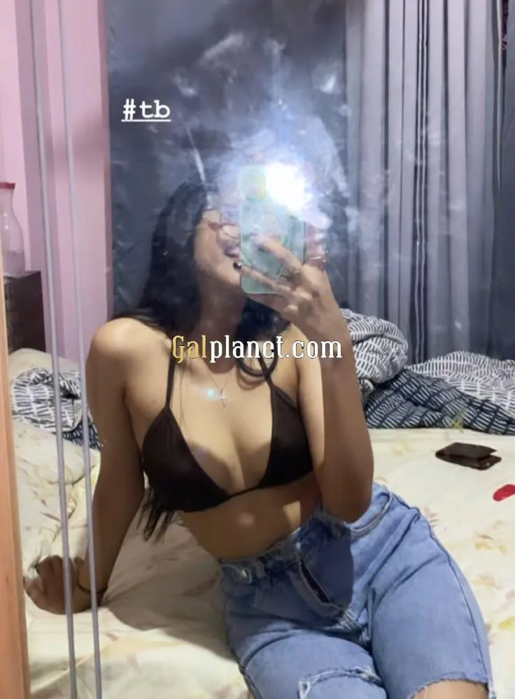 Hot and top model girl low price full cash payment