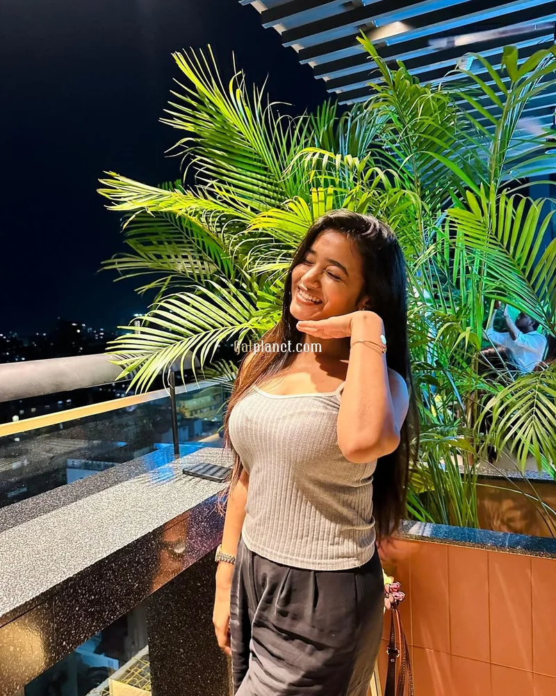 Nisha 𝟳𝟱𝟰𝟰𝟬𝟱𝟰𝟵𝟯𝟮 ALL SERVICE PROVIDE 100% GENUINE AND SECURE
