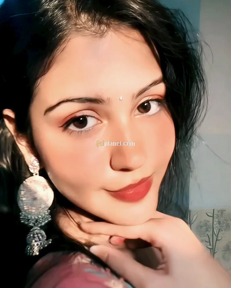 Annamalai Mondol Honeymoon Supriyamit qI Koka Queen is one of the top