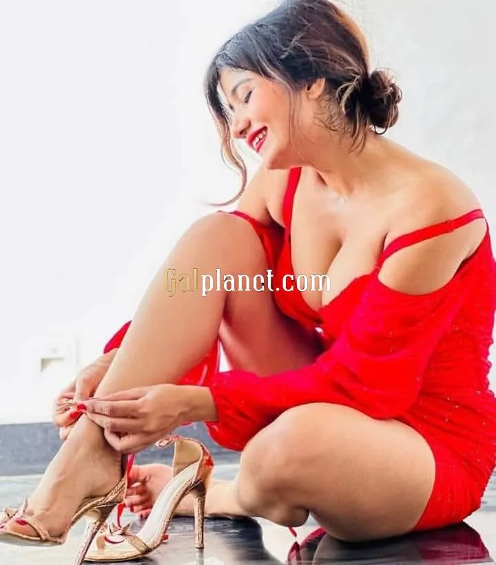 Call me 7783806508 hot and sexy girl without condom service