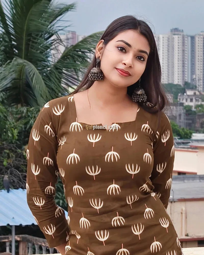 Nisha 𝟳𝟱𝟰𝟰𝟬𝟱𝟰𝟵𝟯𝟮 My place is clean, comfortable, private, an