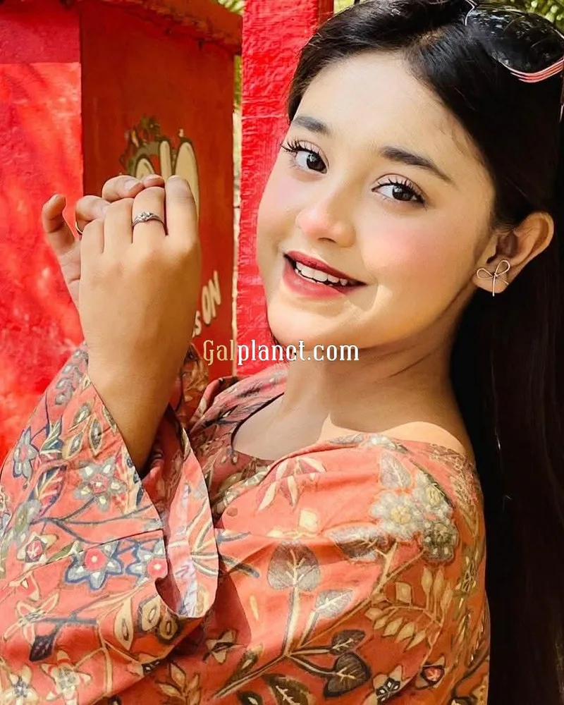 Nisha 𝟳𝟱𝟰𝟰𝟬𝟱𝟰𝟵𝟯𝟮 I Believe Every Meeting Should Feel Natural