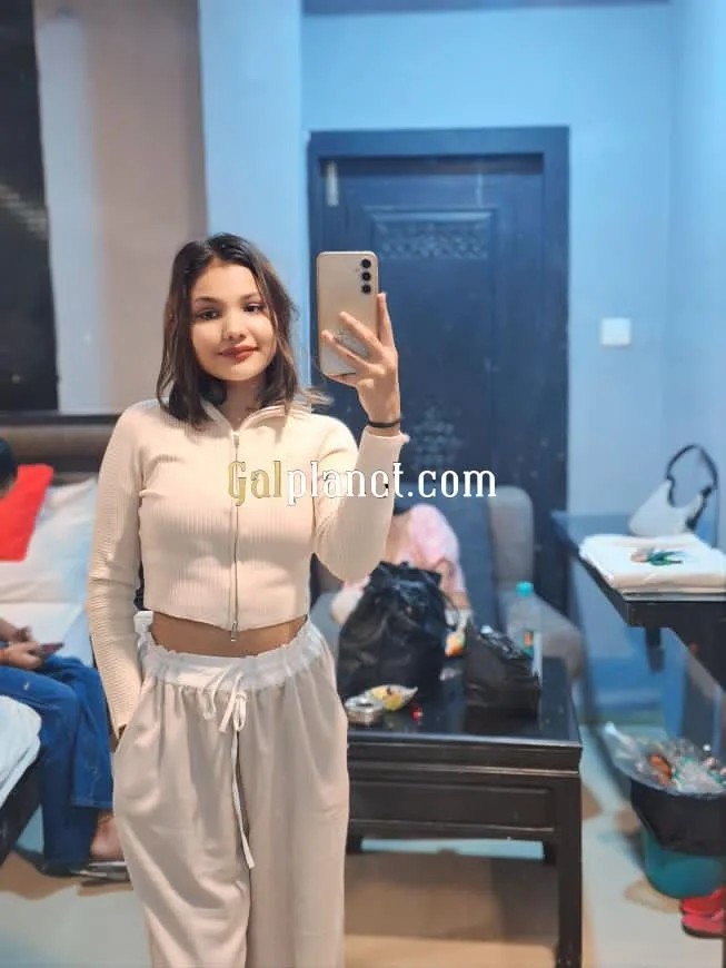 9304769944Surat TODAY LOW PRICE 💯 GENUINE.. SERVICE COLLEGE GIRL