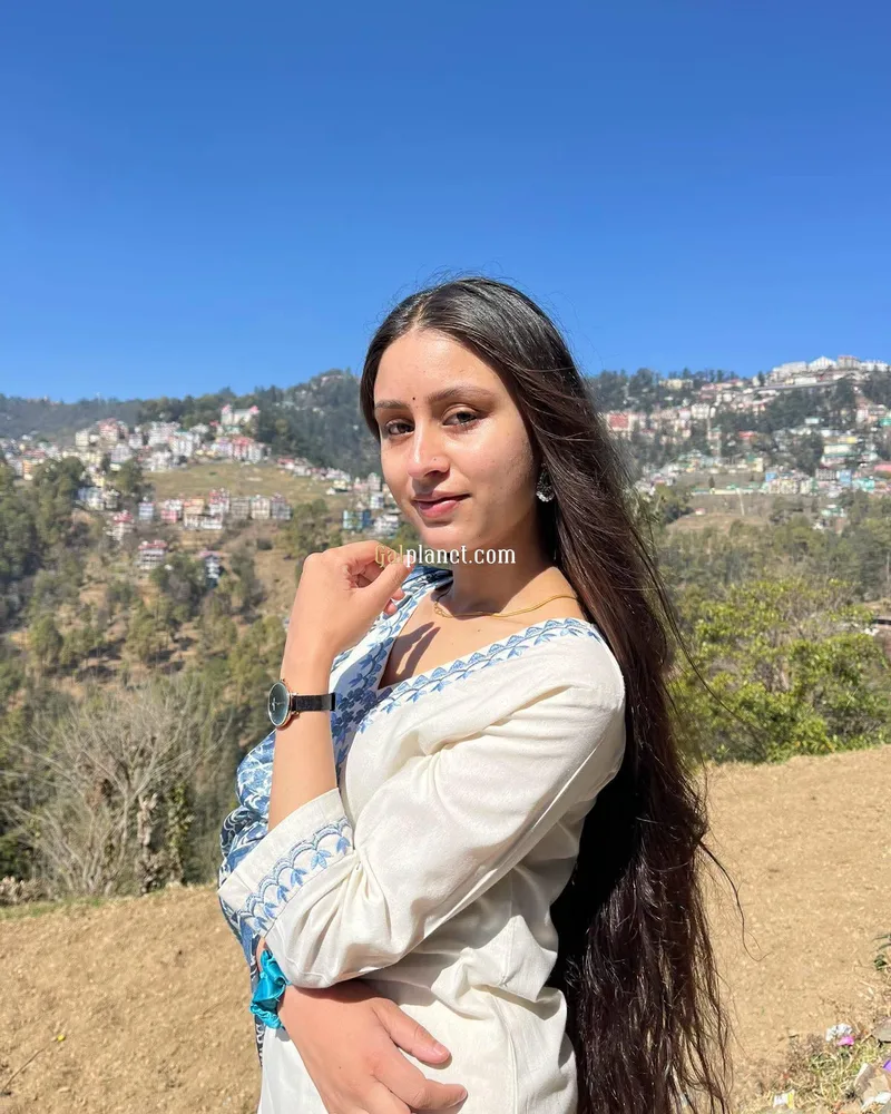 Today hot girls available Karina Singh indipendent girl