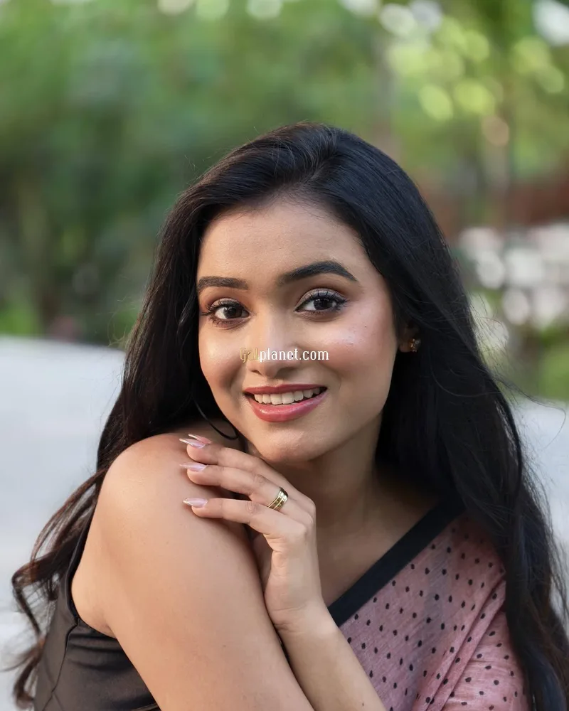 Nisha 𝟳𝟱𝟰𝟰𝟬𝟱𝟰𝟵𝟯𝟮 You Are A Whole Man Who Can Hang Out With M
