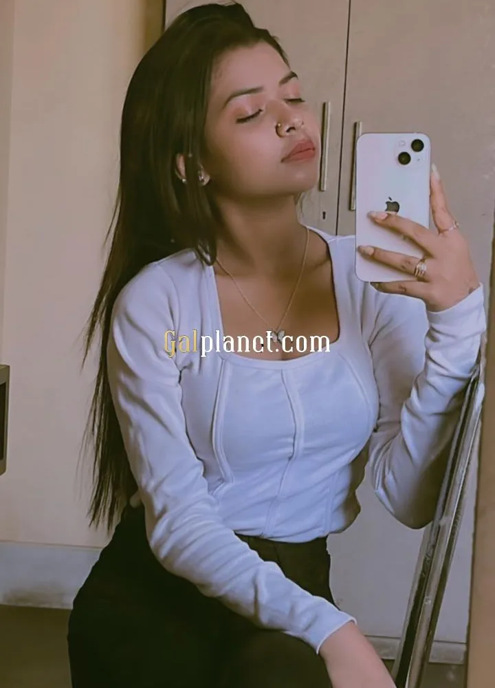 Low Price ♥️ C,ASH PAYMENT 𝟖𝟏𝟎𝟐𝟕𝟔𝟓𝟎𝟖𝟓 💋 Hot Genuine girl👍
