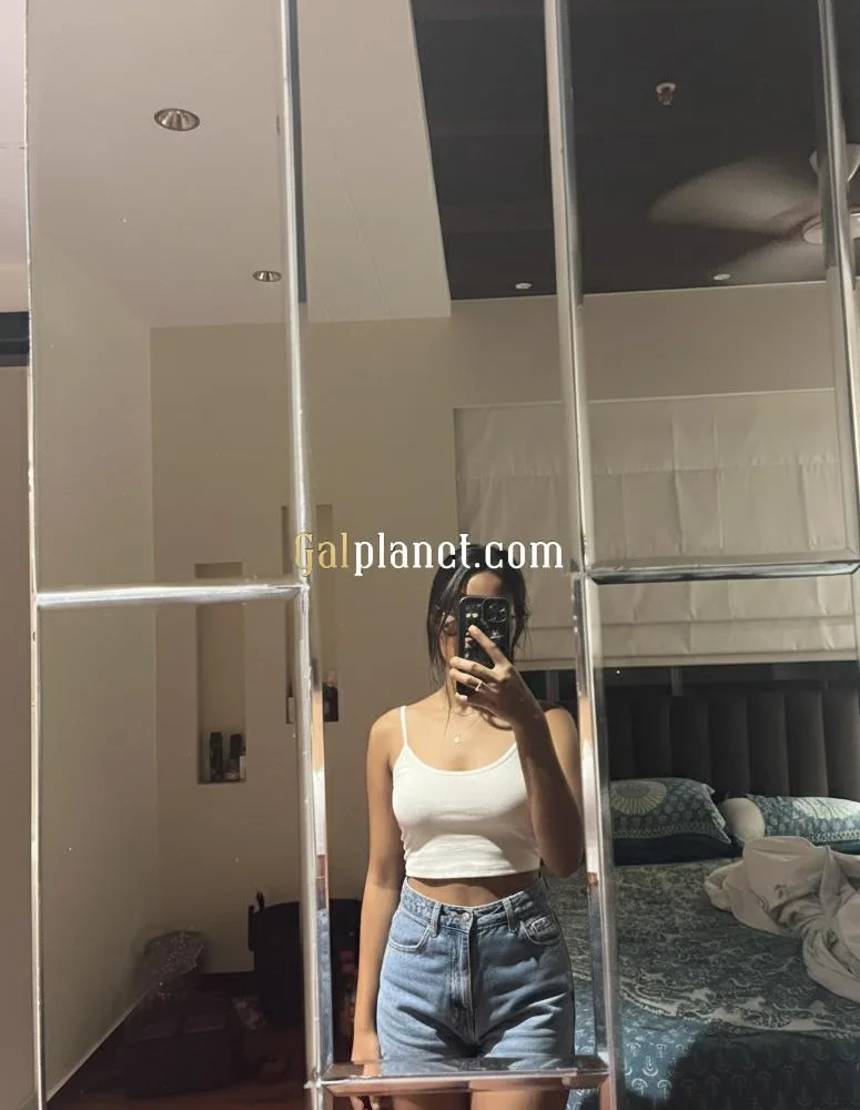 Puja singh call girl
