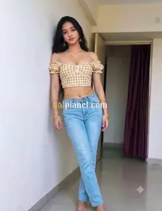 komal beautiful oyo