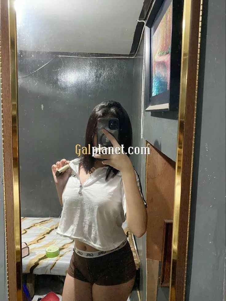 Myself Karina call girl full cash payment no advance genuine service