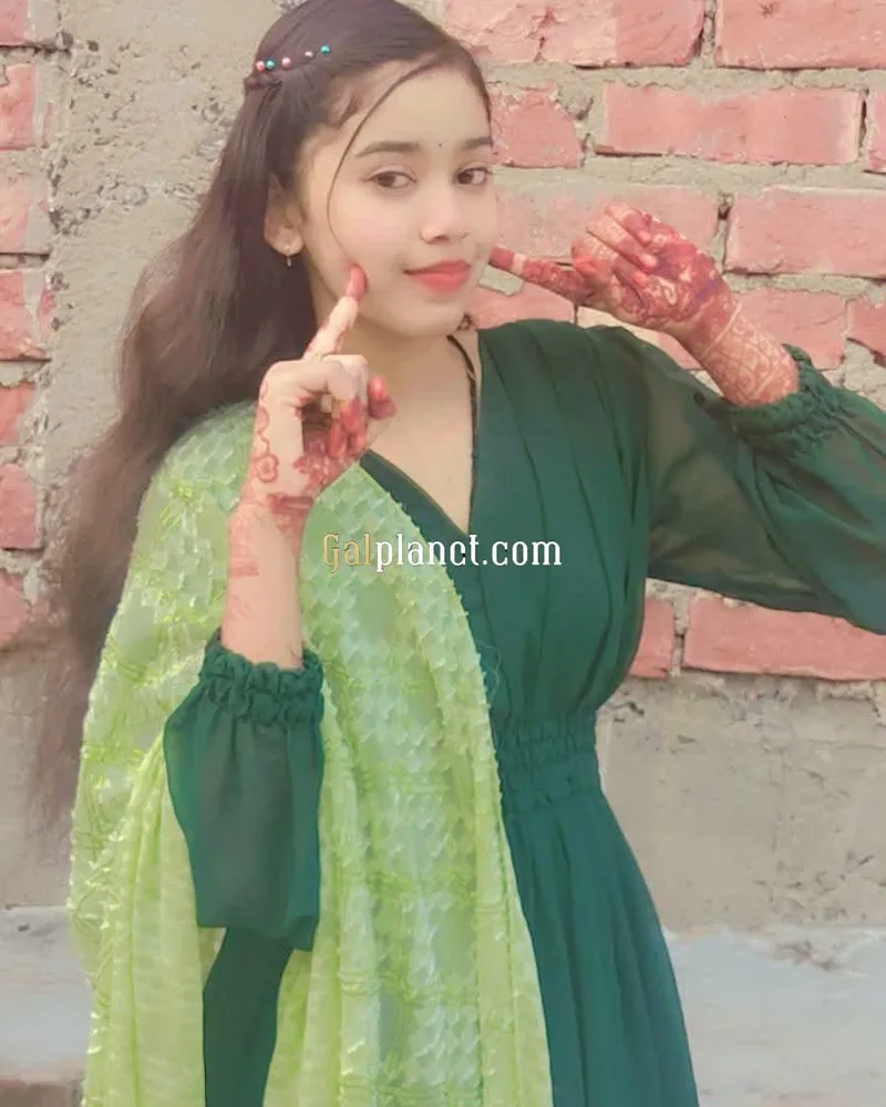 Priti Kapoor vip top model indipendent girl full service cash payment