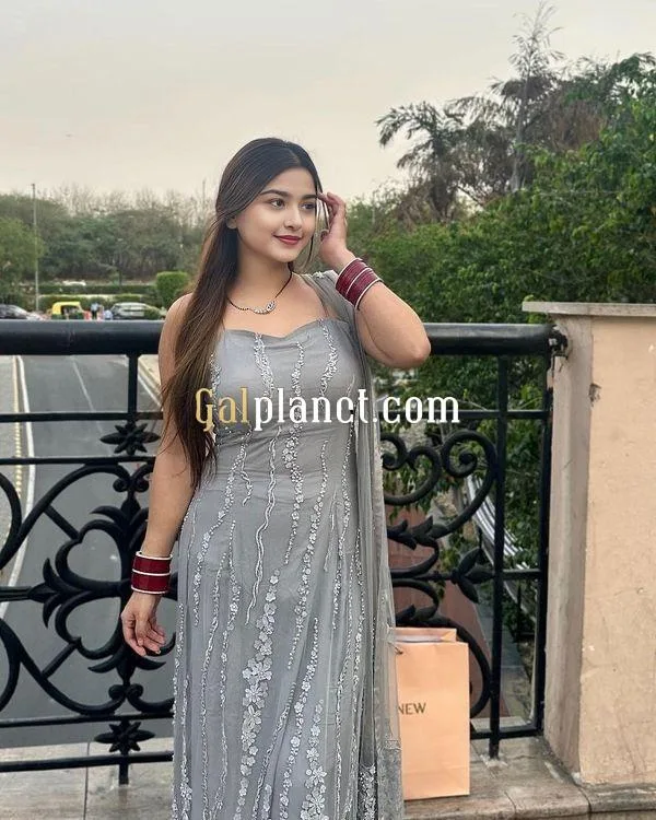 Honey Singh cash payment hand to hand no advance