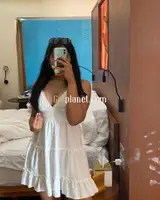 Karina call girl esc