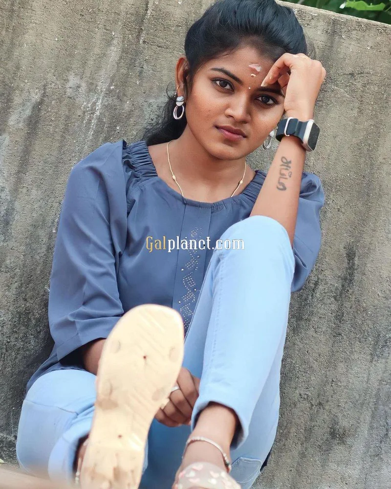 ✅ 2000 Unlimited short Low price high profile girl available