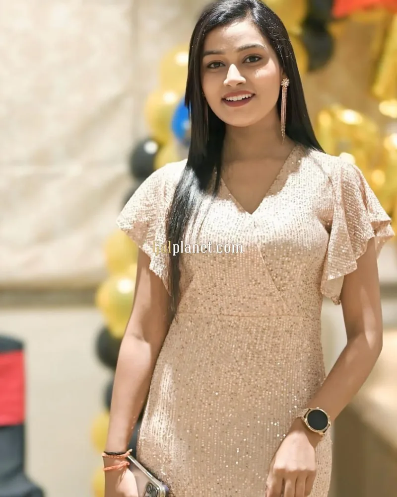 Both incall and outcall available for young college girls, Telugu girl
