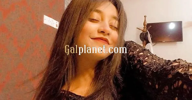 Nisha 𝟳𝟱𝟰𝟰𝟬𝟱𝟰𝟵𝟯𝟮 My place is clean, comfortable, fully air-c