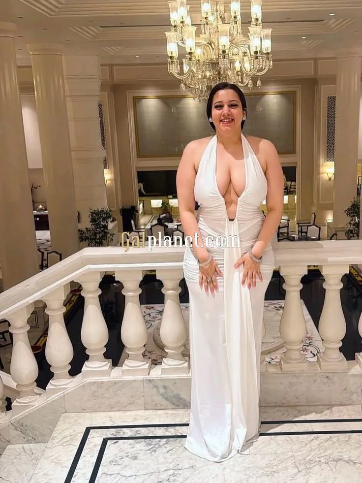 Secunderabad Looking hot and sexy model available collage girl